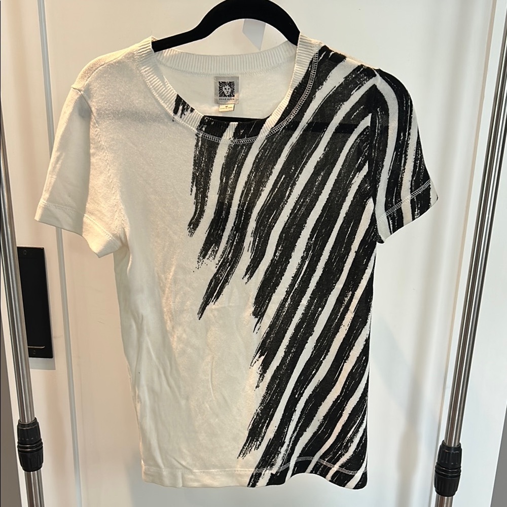 Anne Klein Black and White Crew Neck Sweater